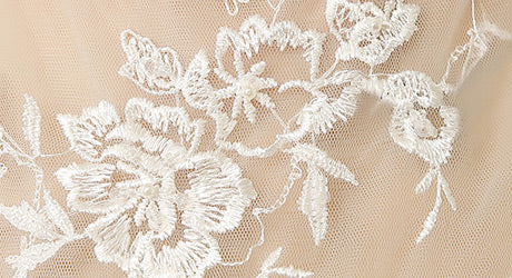 Ricamo delicato | SposaBliss